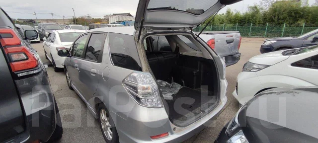 Honda Fit Shuttle. GP2, LDA ����