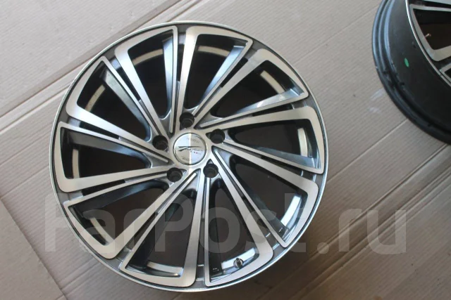BADX Loxarny Tempest W.Vision. 7.5x19", 5x114.3, ET48 ����