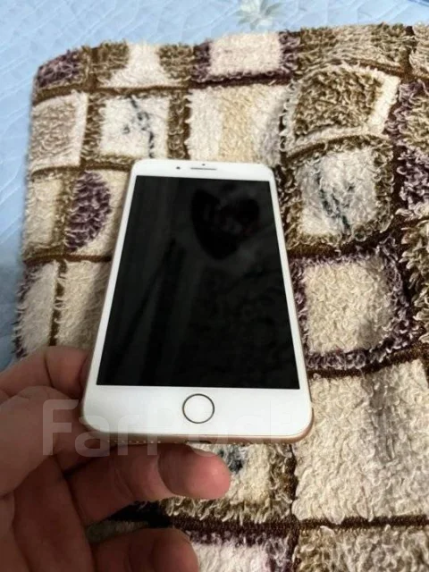 Apple iPhone 8 Plus. �/�, 64 ��, �������, 4G LTE ����