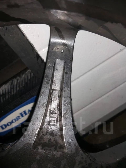 Grenade GX-01. 9.0x18", 5x114.3, ET20 ����
