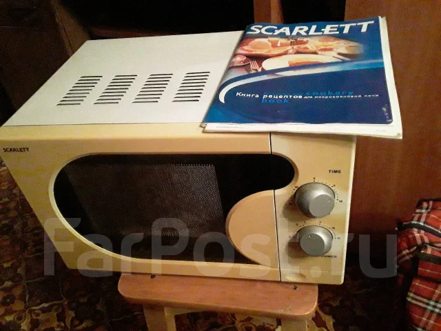 Микроволновка Scarlett SC-297 1000W. Под восстановление или запчасти ...