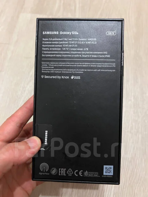 Samsung Galaxy S10e. �/�, 3G, 4G LTE, NFC ����