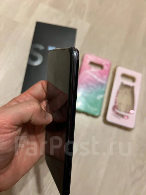 Samsung Galaxy S10e. �/�, 3G, 4G LTE, NFC ����