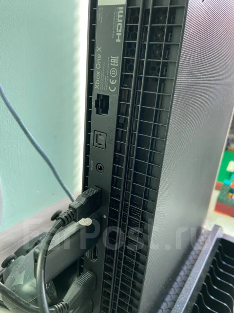 Microsoft Xbox One X ����