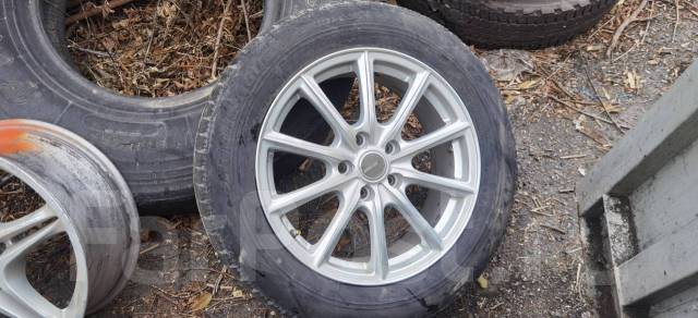 Диски R17 с резиной 215/60/17 Bridgestone Blizzak - Колёса во Владивостоке