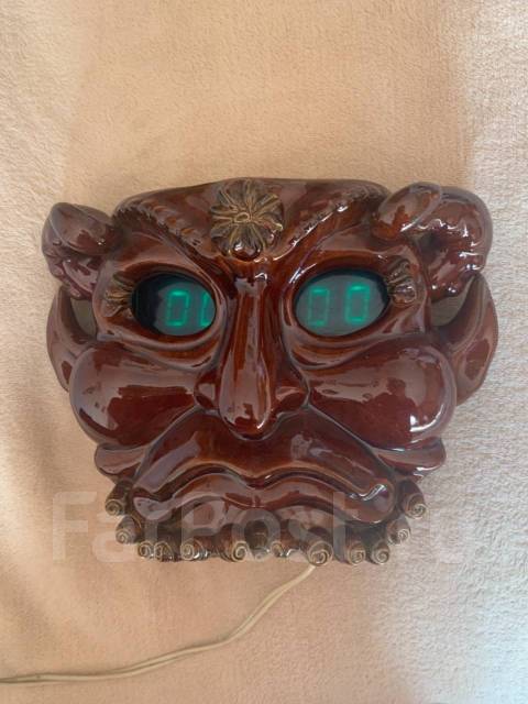 Часы каминные итальянские с сатирами. Бронза стиль ампир. Статуэтки в стиле ампир. Часы в виде черта. Часы бронза сатиры.