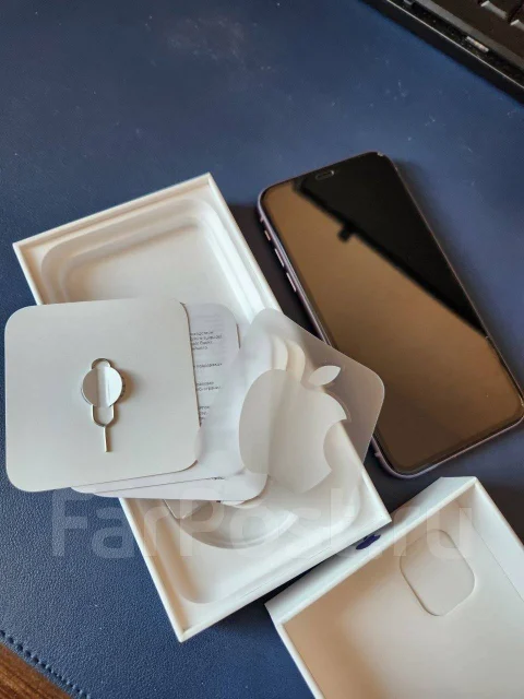 Apple iPhone 11. �/�, ����������, 3G, 4G LTE, ����������, NFC ����