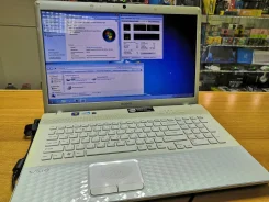 Sony VAIO PCG. 17", 2,4����, ��� 4 ��, ���� 500���, WiFi: 1, Bluetooth: 1, ����������� �� 3��. ����