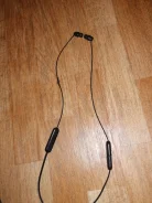 Sony WI-C200 ����