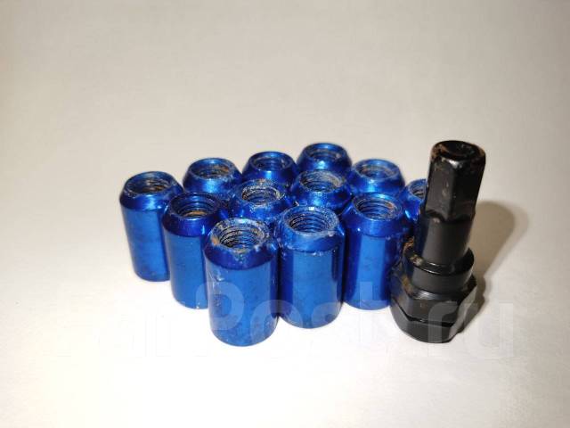 Гайки колесные (с секреткой) - Гайки, секретки, проставки во Владивостоке