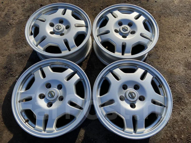 Made in Japan оригинал Nissan R16 5x114.3 - Диски во Владивостоке