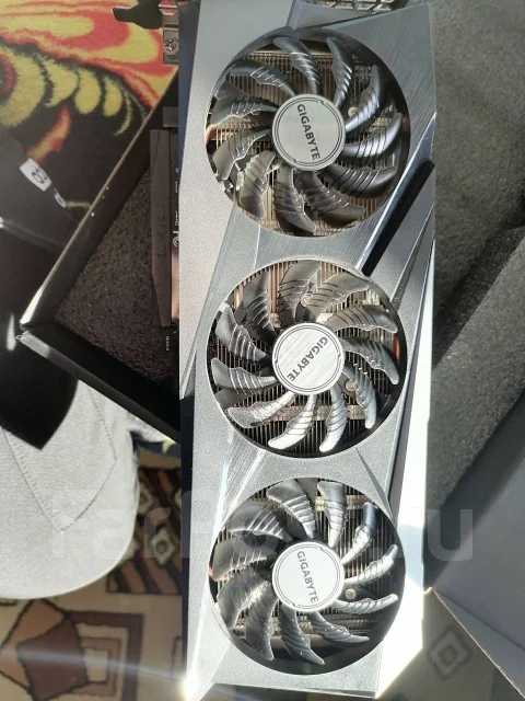 Radeon RX 6500 XT ����
