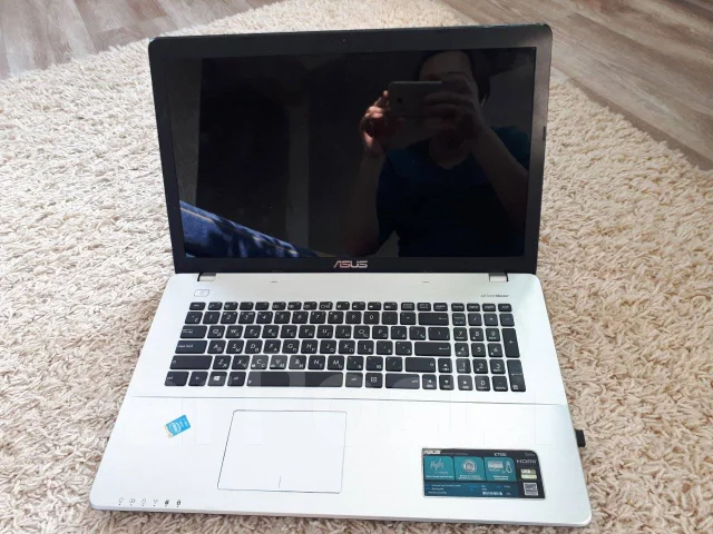 Asus. 17.3", 2,4����, ��� 16 ��, ���� 750���, WiFi: 1, Bluetooth: 1 ����