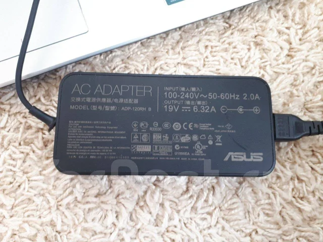 Asus. 17.3", 2,4����, ��� 16 ��, ���� 750���, WiFi: 1, Bluetooth: 1 ����