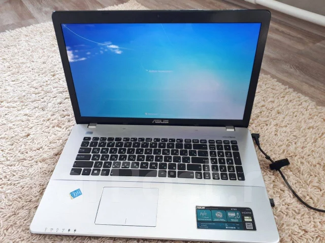 Asus. 17.3", 2,4����, ��� 16 ��, ���� 750���, WiFi: 1, Bluetooth: 1 ����