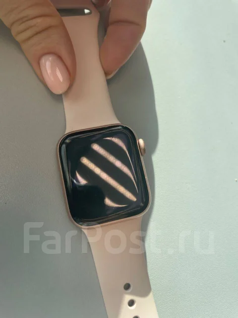 Apple Watch Series 5. GPS, NFC ����