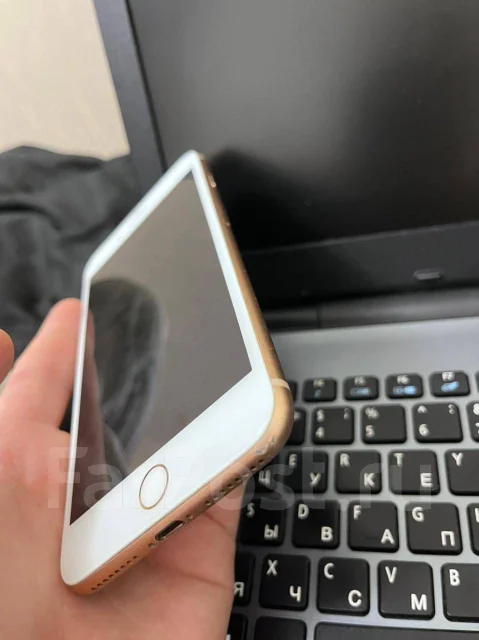 Apple iPhone 8 Plus. �/�, �������, �������, 4G LTE, NFC ����