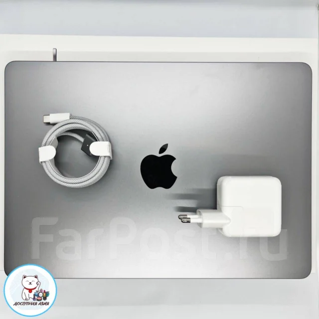 Apple MacBook Air 13. 13.3", 600����, ��� 256 �� � ������, ���� 256���, WiFi: 1, Bluetooth: 1, ����������� �� 12��. ����
