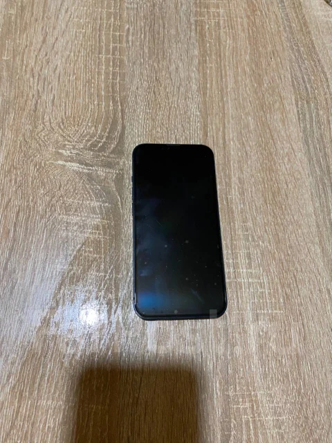 Apple iPhone 11. �/�, ������, 4G LTE, ����������, NFC ����