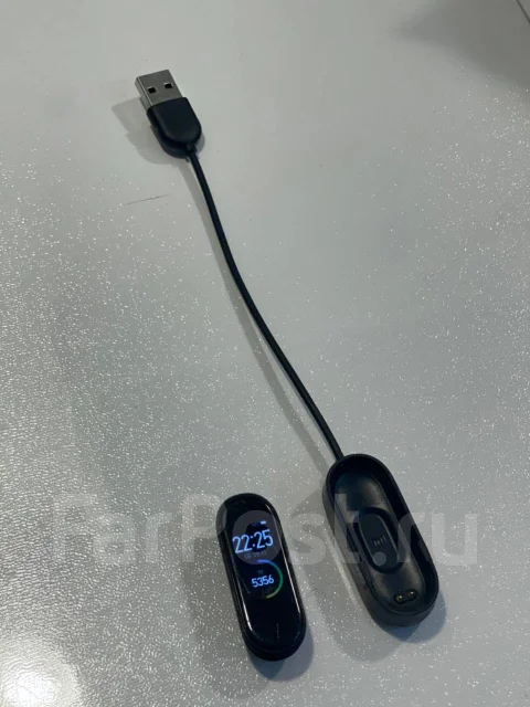 Xiaomi Mi Band 4 ����