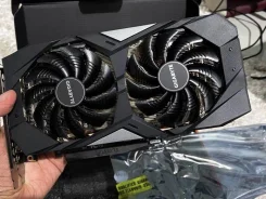 Radeon RX 5500 XT ����