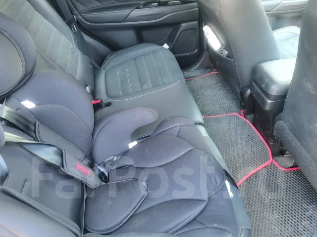 Mitsubishi Outlander. 4wd, 2.0, ������, 49 000����. �� ����