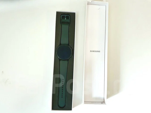 Samsung Galaxy Watch4. GPS, NFC, SIM-�����, IP68 ����