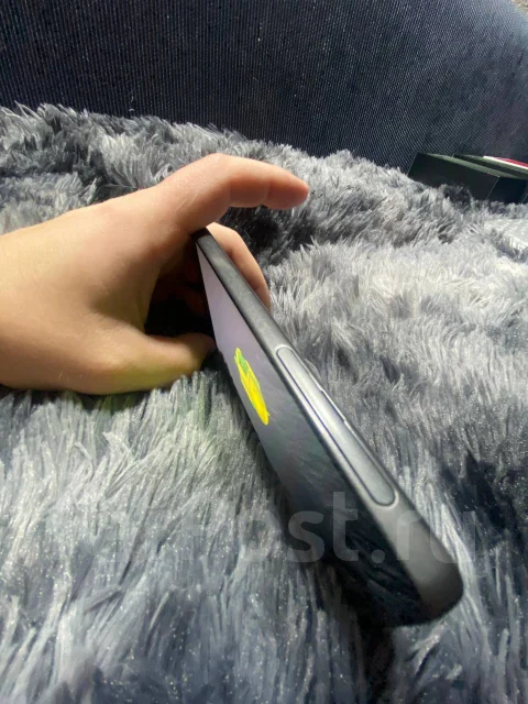 Sony Xperia E5. �/�, ������, 3G, 4G LTE, NFC ����