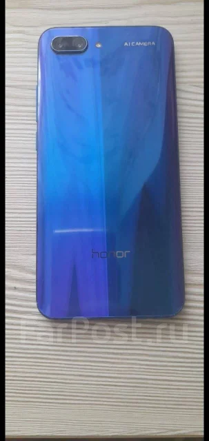 Honor 10. �/�, 64 ��, 3G, 4G LTE, Dual-SIM, NFC ����