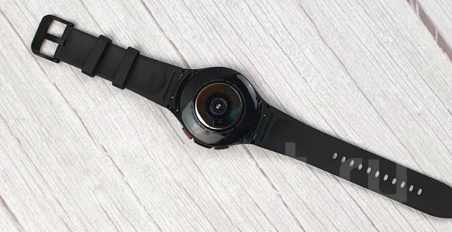 Samsung Galaxy Watch4. GPS, NFC, IP68 ����