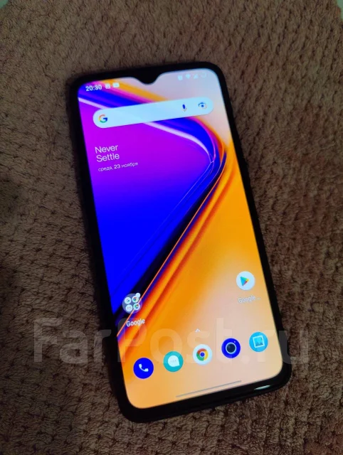 OnePlus 7. �/�, 256 ��, �����, 4G LTE, 5G, Dual-SIM, ����������, NFC ����