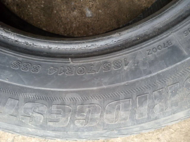 Bridgestone B700AQ. ������, 2009 ���, �/�, ����� 20 % ����