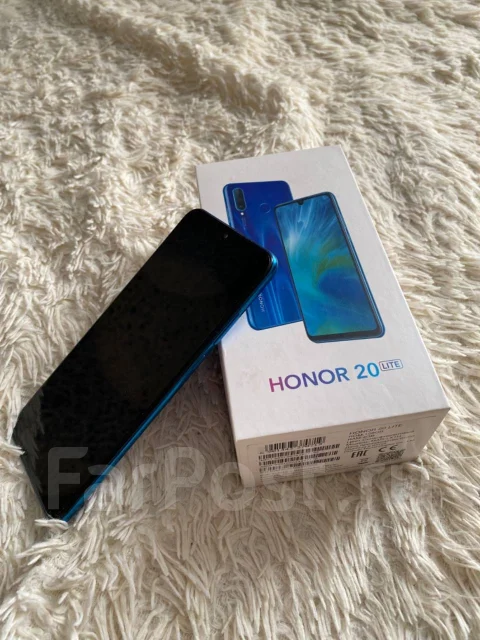 Honor 20 lite. �/�, �����, NFC ����