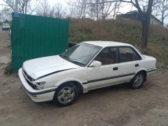 Toyota Corolla. ��������, ��������, 1.5 (105��.�.), ������, 126 000����. �� ����