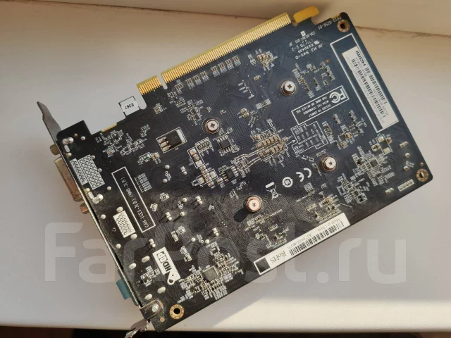 Radeon RX 550 ����