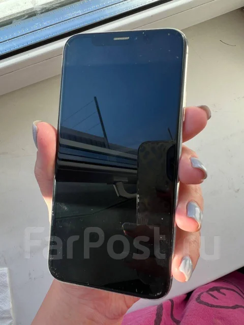 Apple iPhone X. �/�, �����, 4G LTE ����
