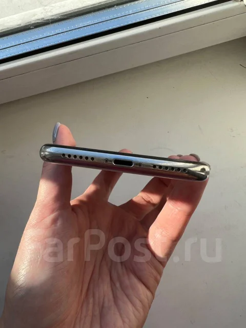 Apple iPhone X. �/�, �����, 4G LTE ����