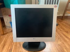 LG. 17", ���������� �� (LCD, LED, QLED) ����
