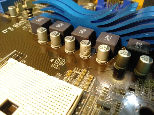 Socket FM1 ����