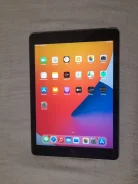 Apple iPad 2018. 9.7 ������ ����