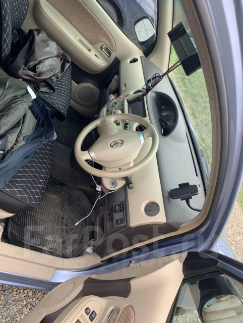 Toyota Sienta. �������, ��������, 1.5 (110��.�.), ������, 252 000����. �� ����