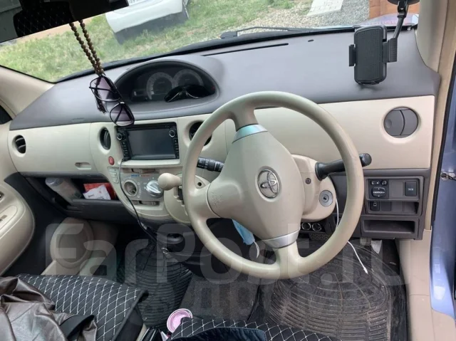 Toyota Sienta. �������, ��������, 1.5 (110��.�.), ������, 252 000����. �� ����