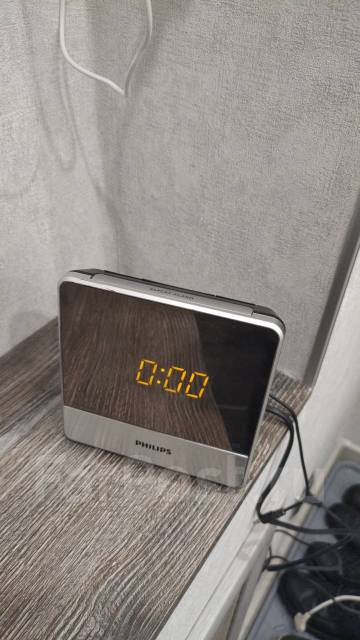 Часы радио-будильник Philips - Интерьер, текстиль и ковры во Владивостоке
