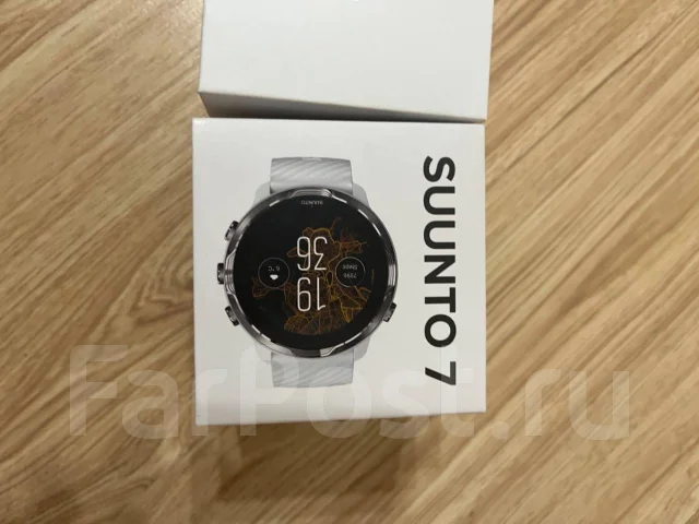 Suunto 7. GPS, NFC, IP67 ����