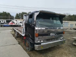 Isuzu Giga ����