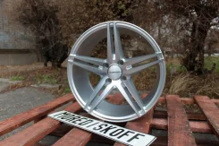 Vossen VPS-302. 7.0x16", 4x98, 4x100, ET28, �� 73,1���. ����