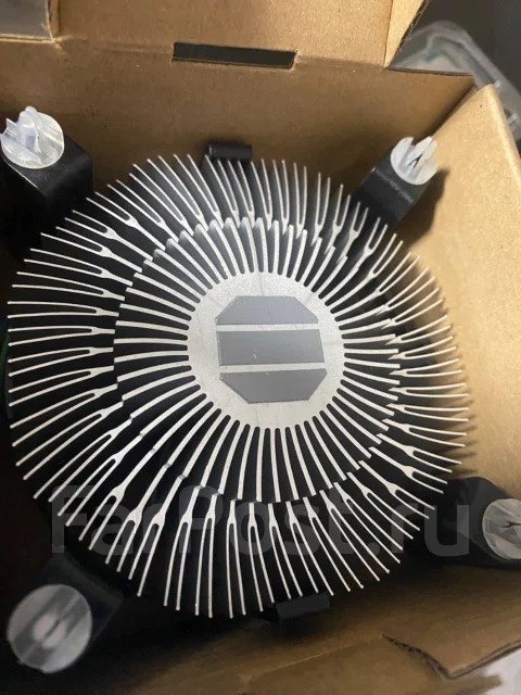 Intel Core i3-9100F ����