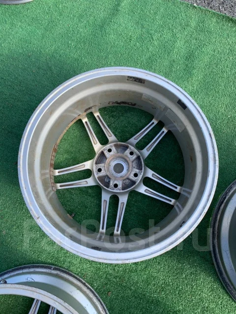 AVS Model 5. 7.0x17", 5x114.3, ET45 ����