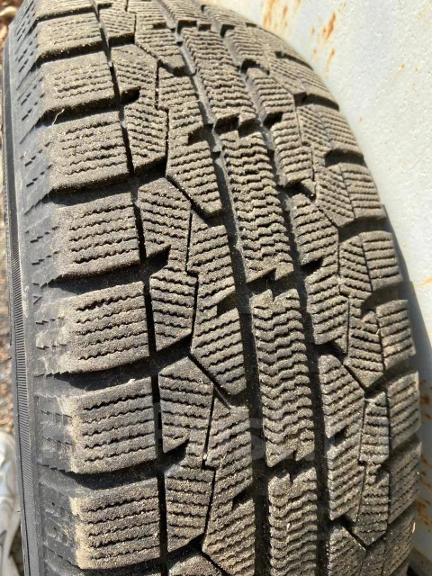 Колеса с зимней резиной R15 липучка Toyo - Колёса во Владивостоке