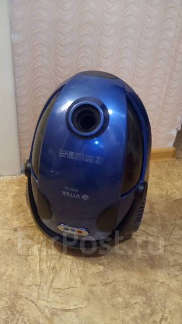 Продам пылесос с аквафильтром Vitek VT-1834B 1800Вт - Пылесосы во ...